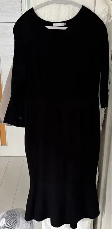 overE 머메이드 니트 원피스 블랙 96 사이즈