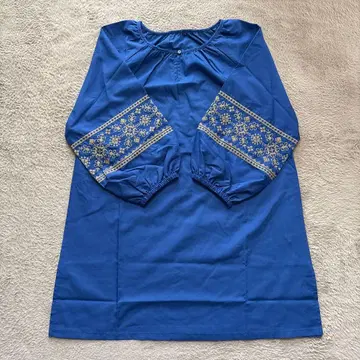 펠리시모 자수 긴팔 튜닉 M 사이즈 미사용 새상품