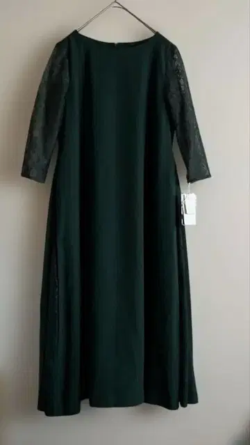 새상품 택 포함 화이트 조라 포멀 드레스 그린