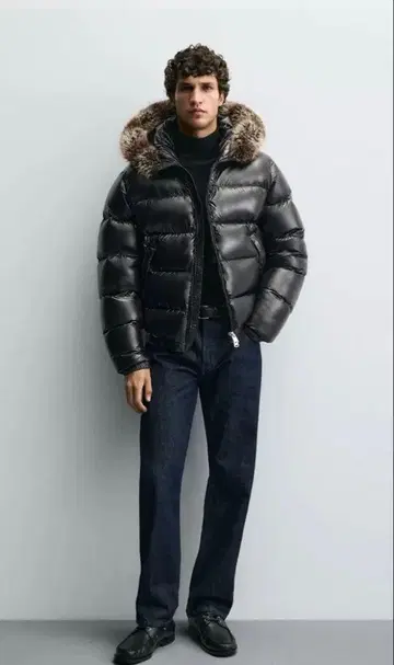 ZARA 페더 후드 부착 다운 자켓 S 사이즈