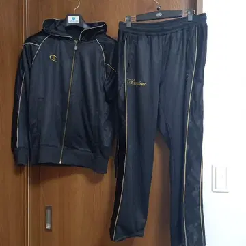 Champion 풀 집업 후드티 상하의 셋업 블랙/골드