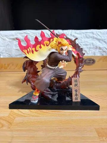 제일복권 귀멸의 칼날 ~여명에 칼을 들고~ B상 렌고쿠 쿄쥬로 피규어