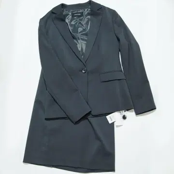 [택 포함 미사용] UNTITLED 울 혼방 스트레치 타이트 스커트 수트