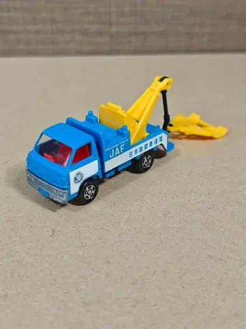 토미카 JAF 미쓰비시 캐니터 견인차