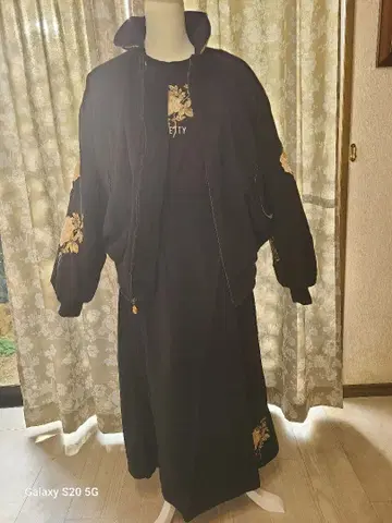 KETTY 빈티지 꽃 자수 블루종 티셔츠 스커트 3종 세트 M