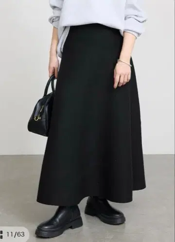 슬로브 이에나 미라노 리브 니트 플레어 스커트