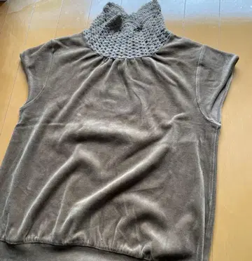 베를루베쉬 브라운 벨벳 프렌치 슬리브 니트