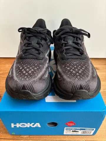 새상품급 HOKA 클리프톤 9 25.5cm 블랙