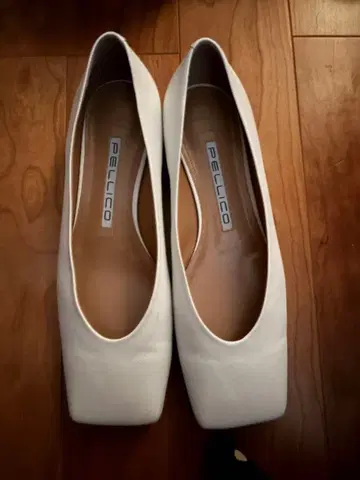 펠리코 코메타 스퀘어토 플랫 38