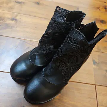 레이스업 블랙 부츠 기모노 23.5cm