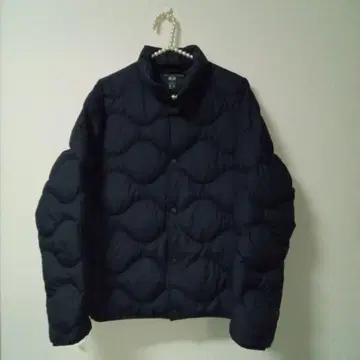 유니클로 울트라 라이트 다운 웨이브 퀼트 자켓 S 블랙