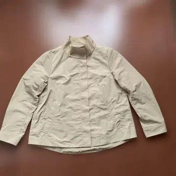 WORLD 베이지 하프 자켓 M 사이즈