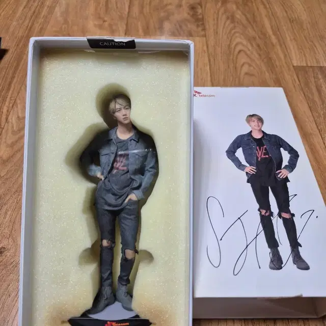 방탄소년단 SKT 한정판 피규어 진