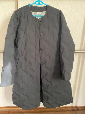 TIBORA 블랙 다운 자켓 L 사이즈