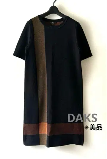 [ DAKS ] 새상품급 니트 원피스