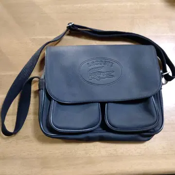 LACOSTE 블랙 숄더백