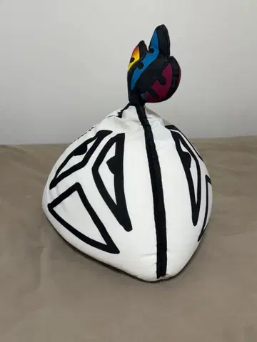 도모토 츠요시 엔도리케리 sankaku 쿠션