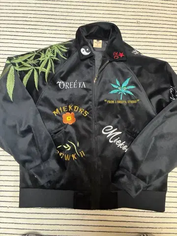 OREETA 수베니어 자켓