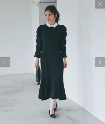 la boutique BonBon 카라 부착 파워 숄더 원피스