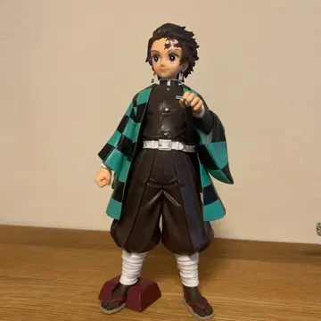 탄지로 피규어 블랙 그린 체크 무늬