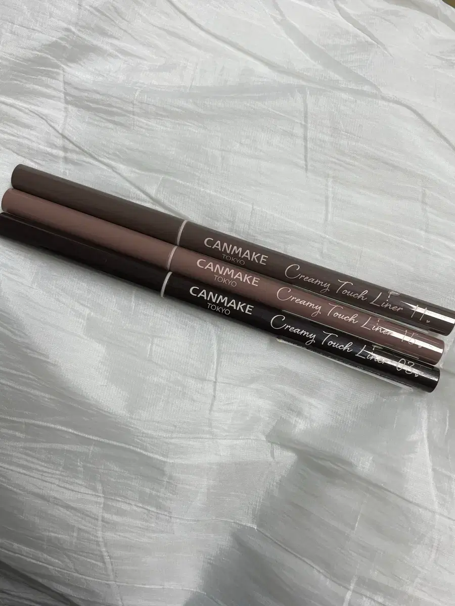 Canmake Creamy Touch Liner