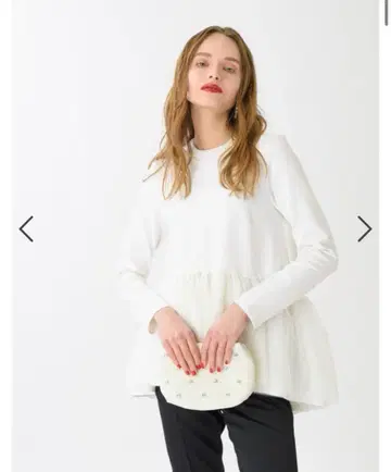 새상품 택 포함 트루 바이 마리코 오이카와 Honey 화이트 36 상의