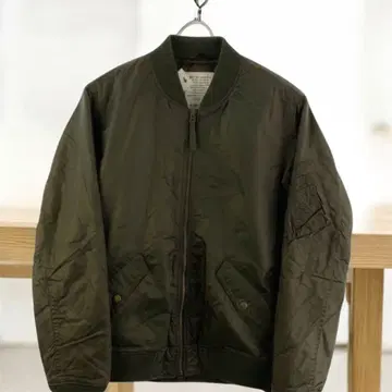 시크한 성숙 캐주얼 드님 MA-1 나일론 자켓 카키
