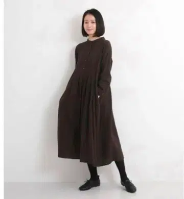 [택 포함 새상품] LILASIC 미니 헤링본 풀오버 원피스 (브라운)