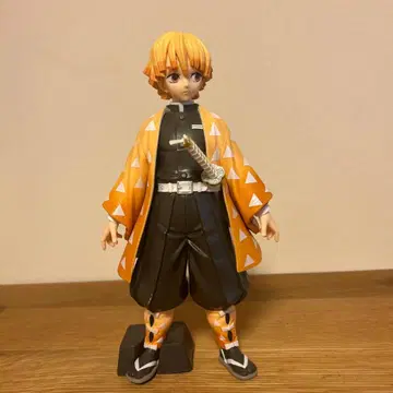 귀멸의 칼날 젠이츠 피규어