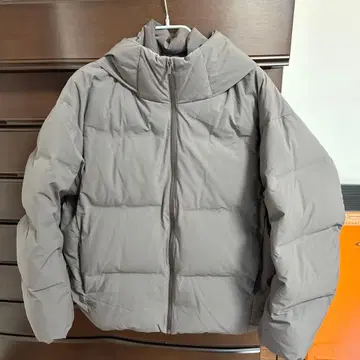 유니클로 심리스 다운 후드티 xxl 그레이