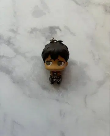 진격의 거인 베르톨트 카라코레 마스코트