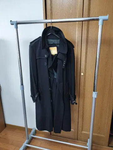 블랙 트렌치코트 더블 브레스트