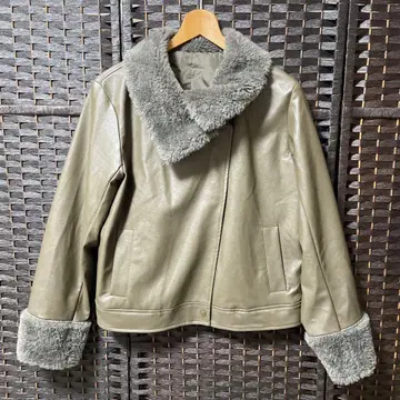 카키 숏 자켓 퍼 포함