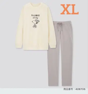 새상품 UNIQLO 피넛 홀리데이 컬렉션 플리스 세트 스누피