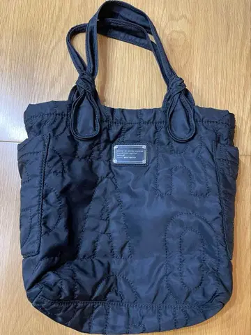 마크바이마크제이콥스 퀼팅 백 블랙