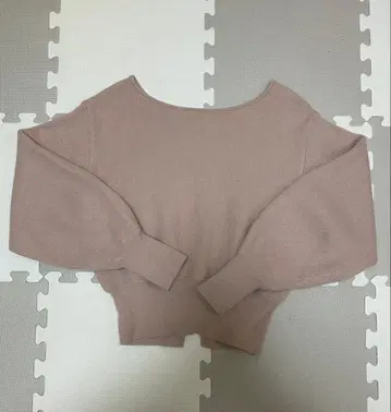 아푸와이저 리셰 백 버튼 핑크 니트 사이즈 2