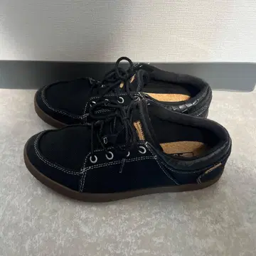 블랙 캔버스 스니커즈