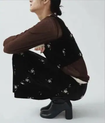 Aunt Marie's 플라워 자수 벨로아 스커트 뷔스티에 시어t 세트