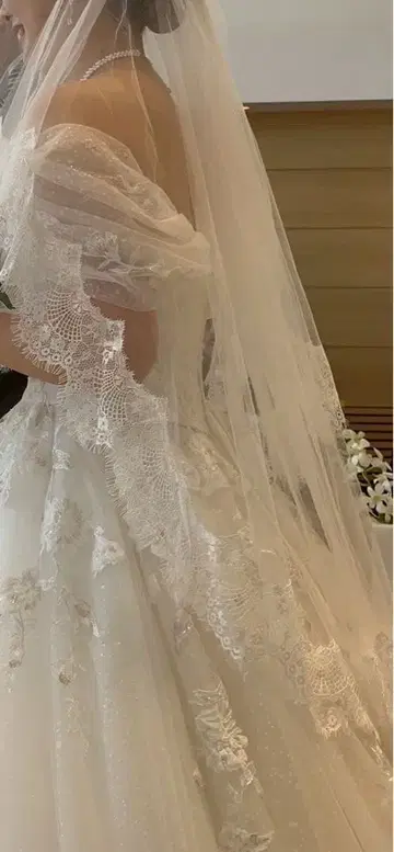 화이트 레이스 웨딩 베일