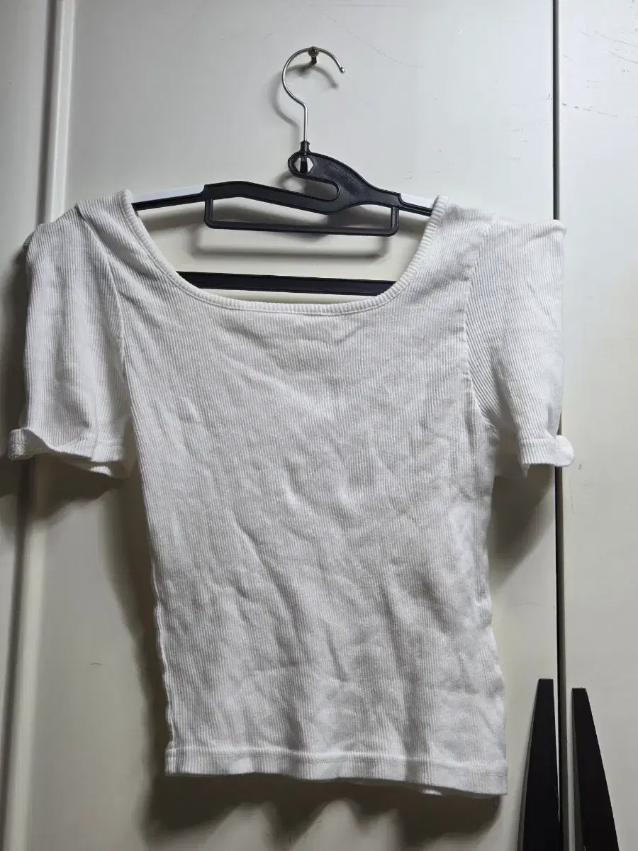 5,000 won quick sale! Shoulder puff knit short-sleeved t-shirt