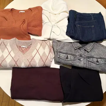 [새상품급] GU 7점 묶음 판매 / S M 사이즈 혼합
