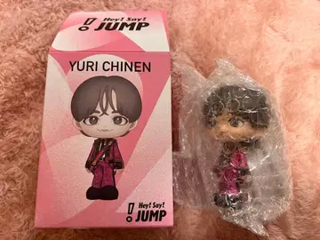 치넨 유리 피규어