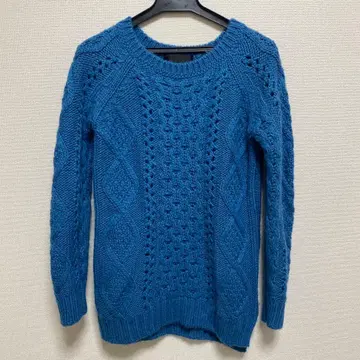 UNTITLED 파랑 케이블 니트 스웨터 사이즈 0