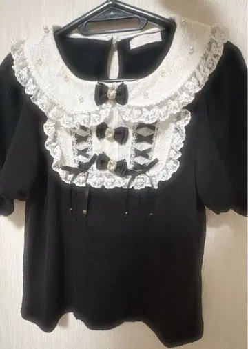 LIZLISA 리즈리사 더블 스핀들 컷 상의