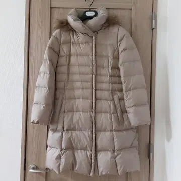 23구 후드 부착 다운 코트 사이즈 46