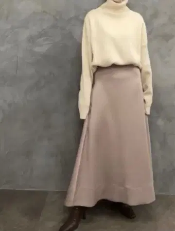 anuans 빈티지 새틴 플레어 스커트 베이지 S 사이즈