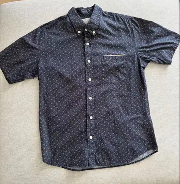 카리유시 웨어 네이비 페이즐리 무늬