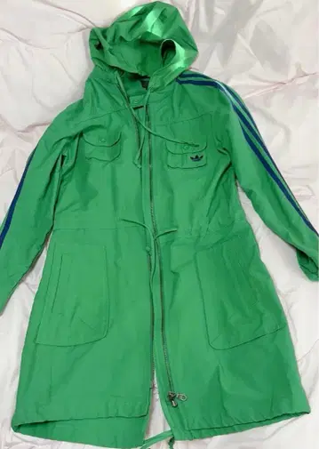 아디다스 트렌치코트 후드티