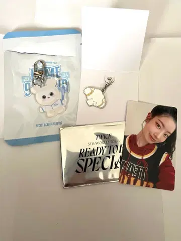 TWICE 다현 포토 카드 러블리참 산리오 코기뮨