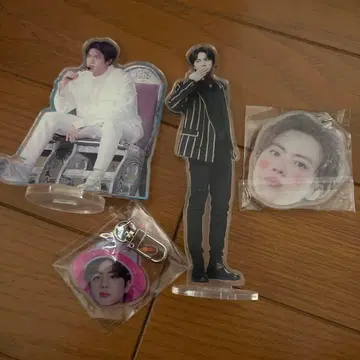 bts 진 아크릴 스탠드 세트